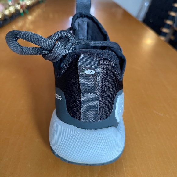 S - New Balance FuelCell Trainer Black and White Sneaker, 7.5 Wide - Picture 5 of 14